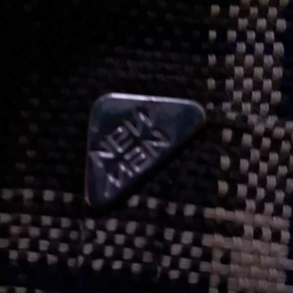 NEW MAN SHIRT - Picture 2 of 5